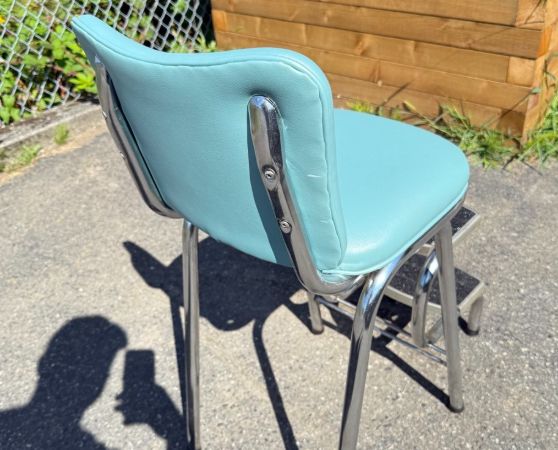 Turquoise retro step stool chair with metal frame and cushioned seat