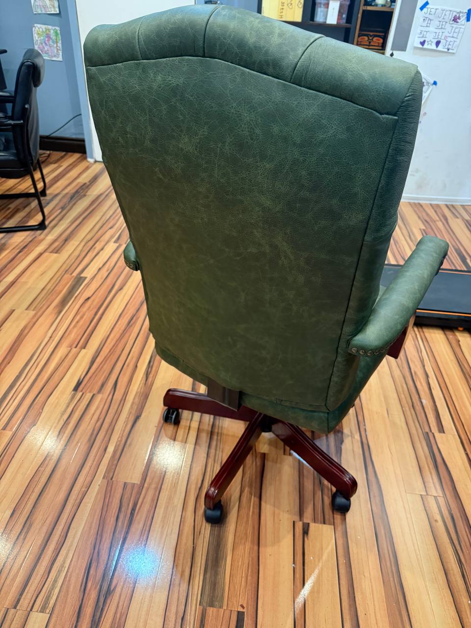 Green Faux Leather Office Chair with a Deep Button-Tufted Backrest and Wooden Arms and Base