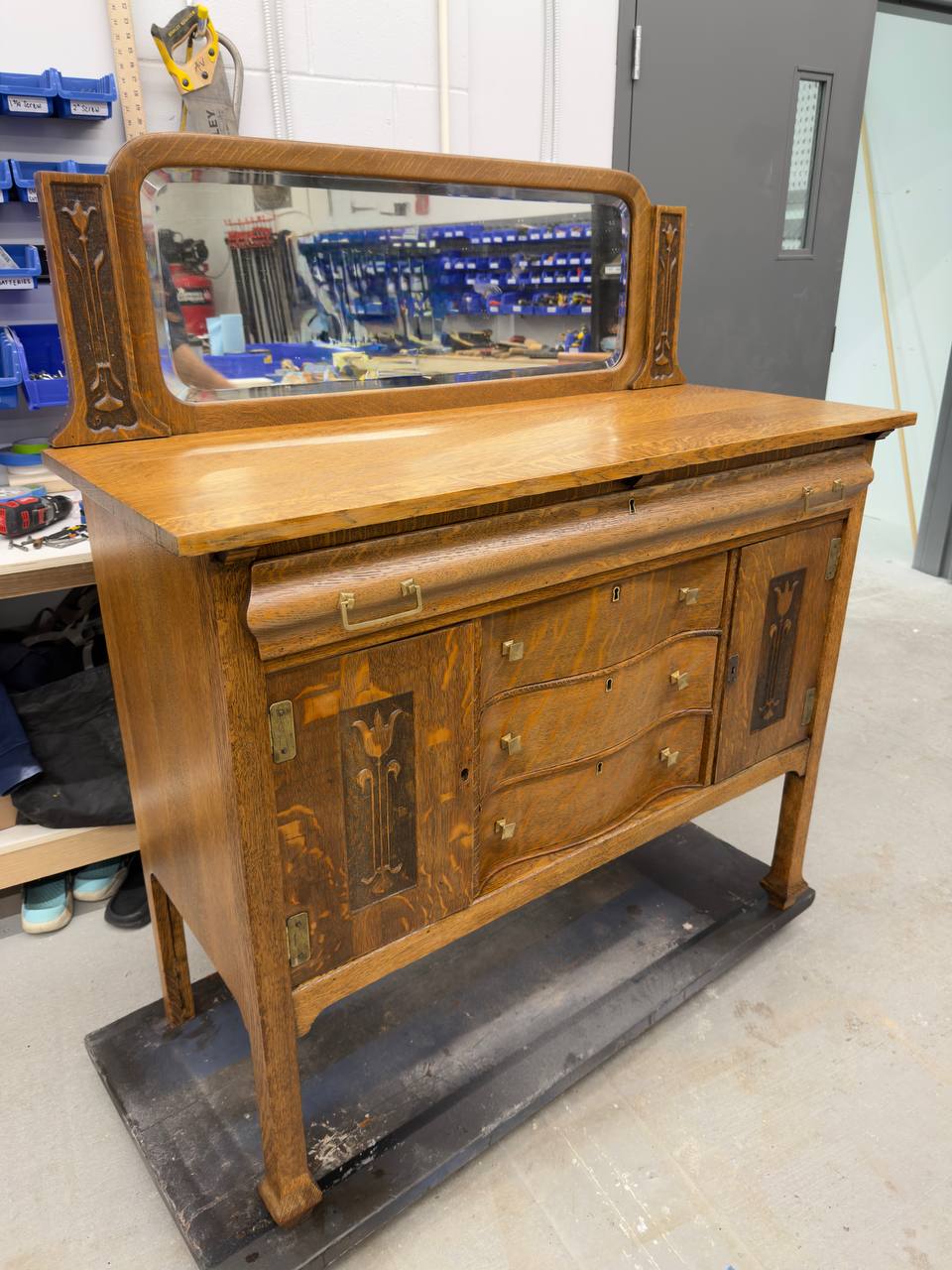 Side of Refinished Antique Quarter-Sawn Oak Sideboard with Mirror